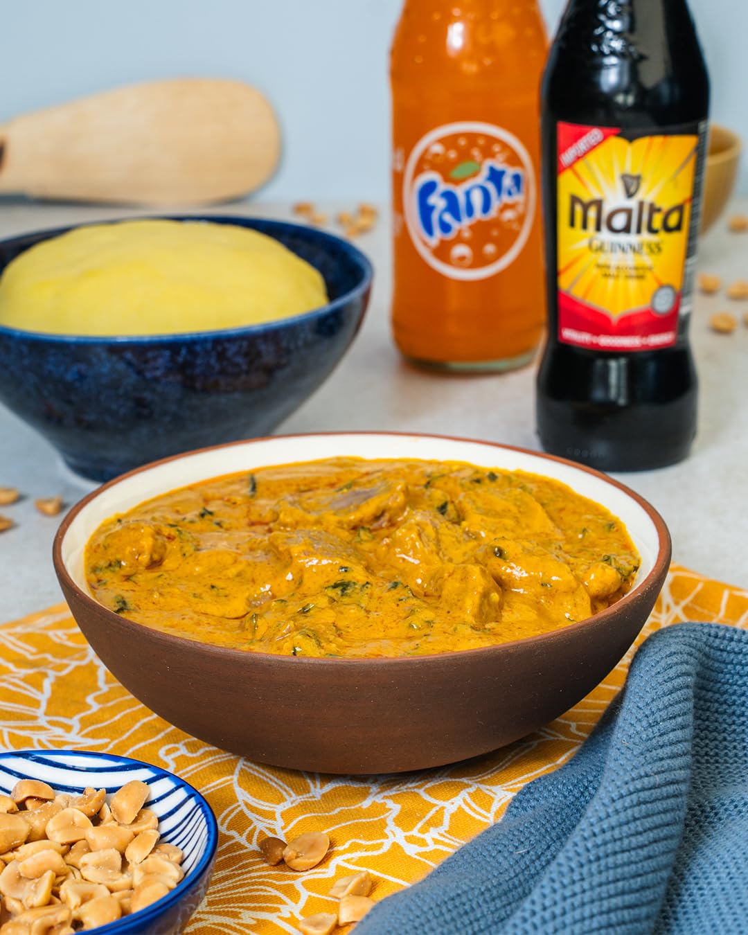 Peanut Soup mit Fufu (10 Portionen) - Fertiggericht