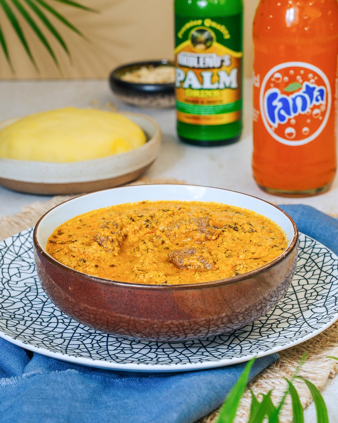 Egusi Soup mit Fufu (10 Portionen) - Fertiggericht