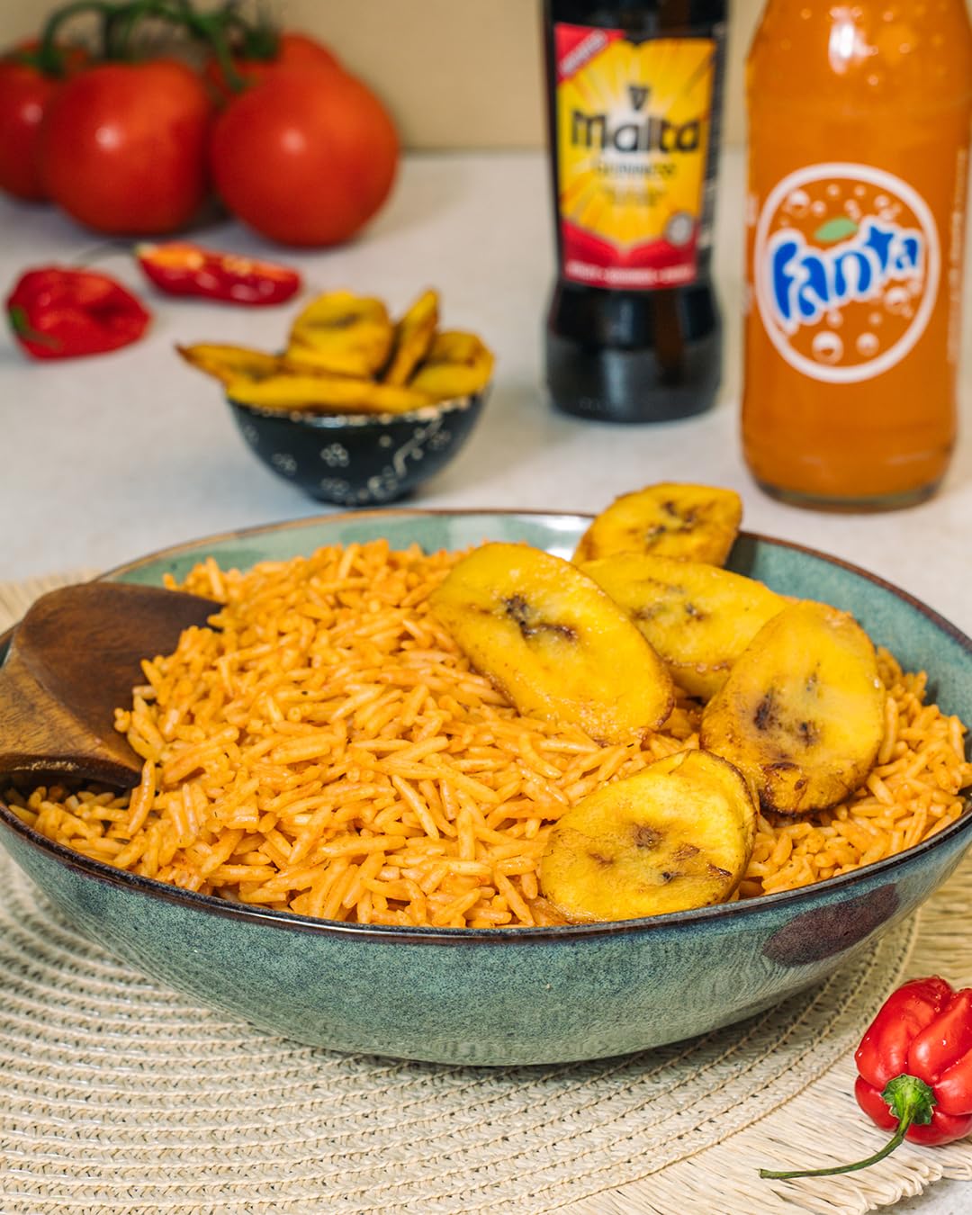 Jollof Rice mit Plantain (10 Portionen) - Fertiggericht